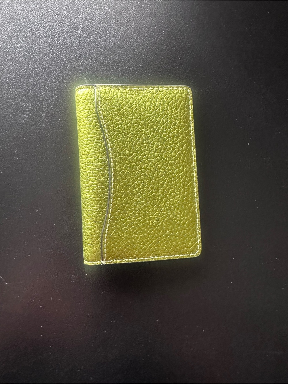 Authentic Coach metallic green card holder - Picture 2 of 9